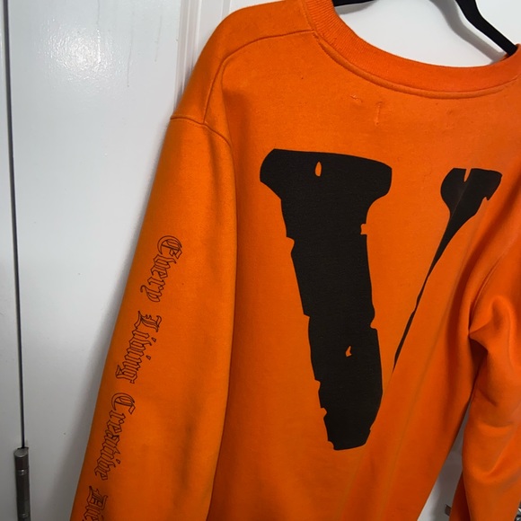 VLONE/OFF WHITE Sweater - Picture 2 of 5